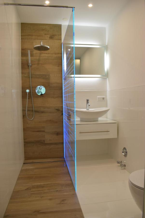 Lofer Mit Garten Und Schwimmbad Appartement *