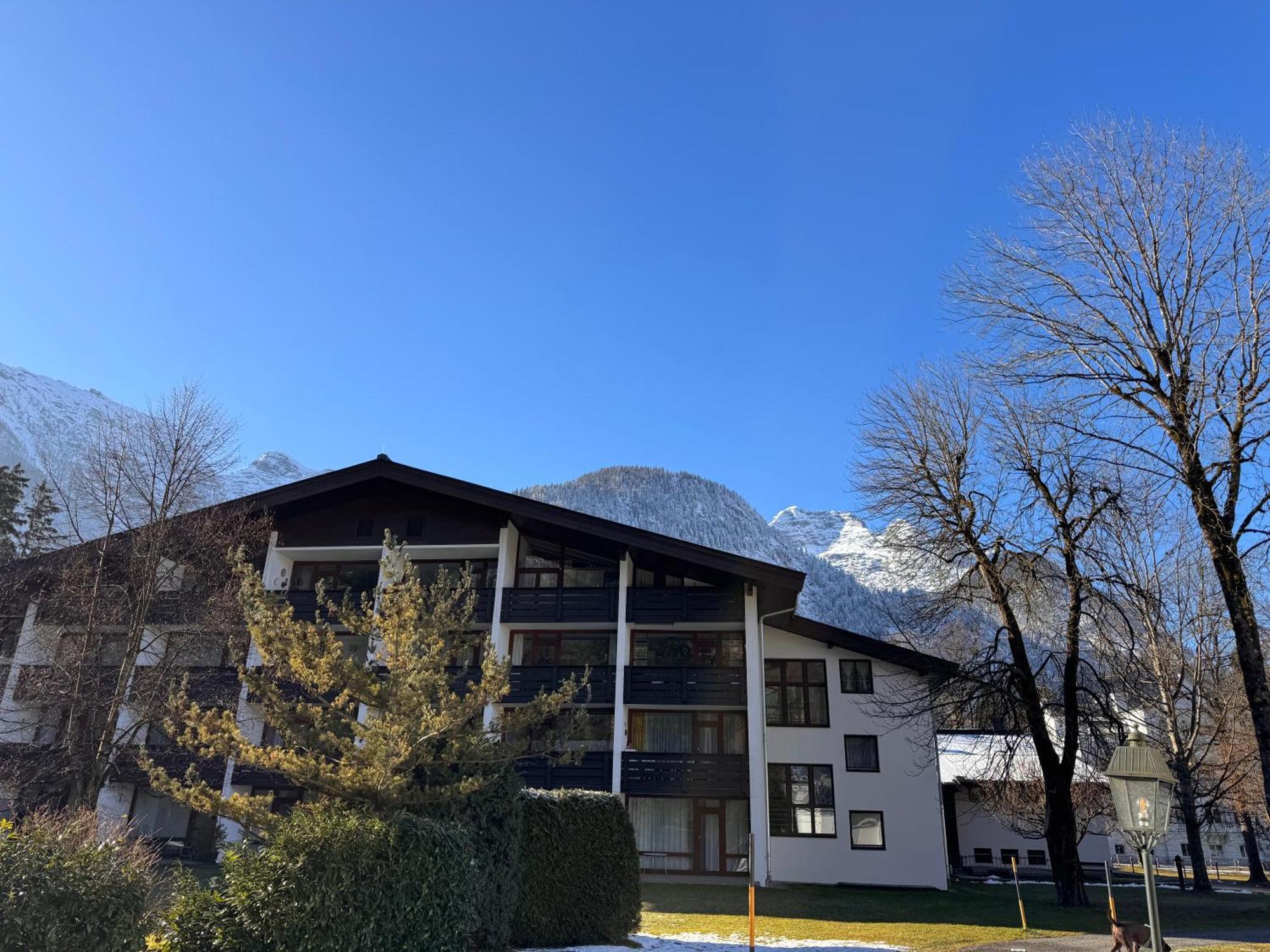 Lofer Mit Garten Und Schwimmbad
